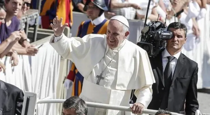 El papa Francisco hace más difícil el proceso de convertirse en santo