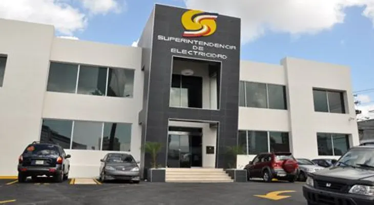 SIE ordena acreditar más de 8 millones a usuarios del servicio eléctrico