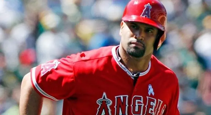 Pujols dispara su cuadrangular 21 y Peralta da el 11