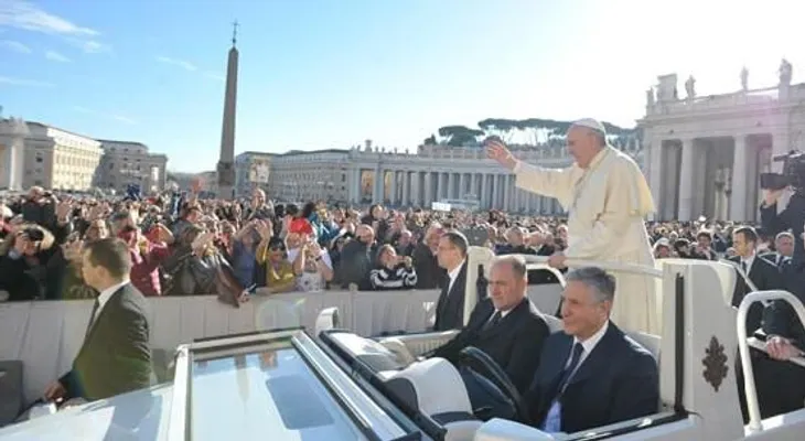 Papa Francisco: un adolescente admite plan para matarlo en Filadelfia