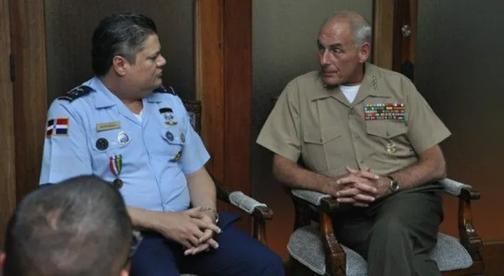 Jefe Comando Sur de los Estados Unidos visita la DNCD
