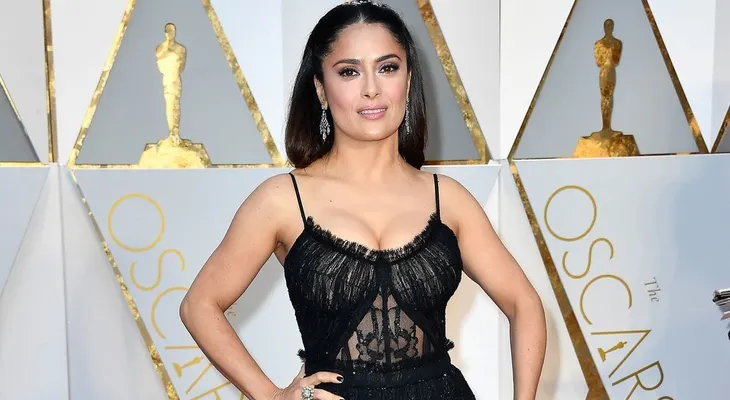El drástico cambio de look de Salma Hayek