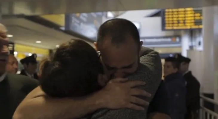 Una increíble historia: Madre se reencuenta con su hijo que le robaron al nacer