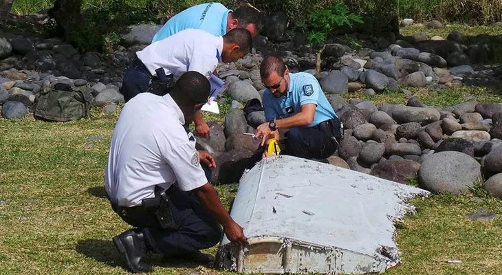 ¿Nuevos restos del MH370?: Hallan en Tailandia partes de un avión 