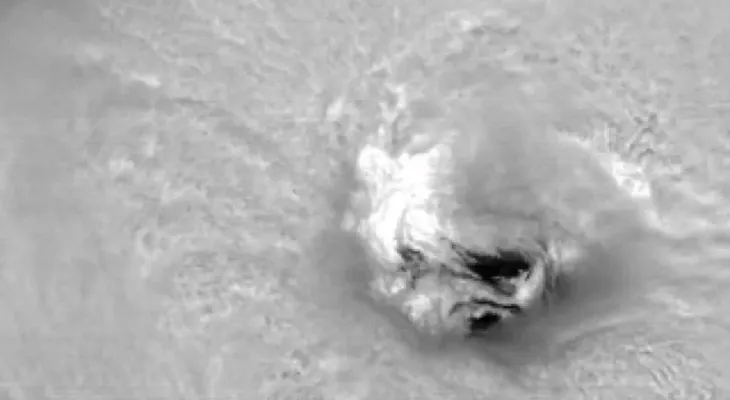 Huracán Florence podría causar derramamiento de químicos tóxicos en su camino por EE.UU., alerta la EPA