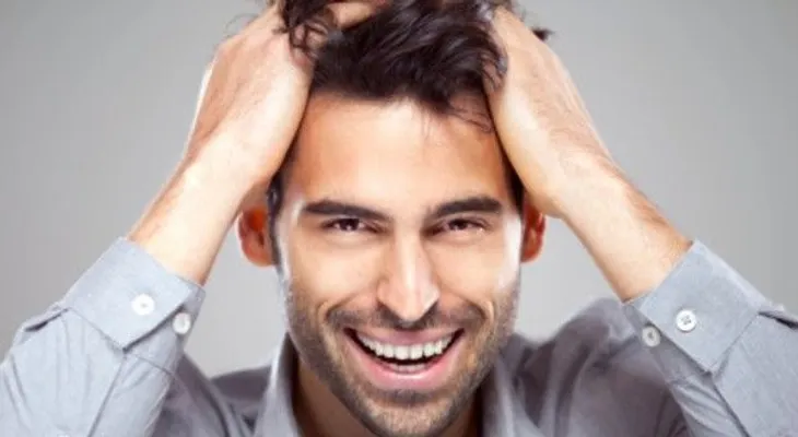 Los hombres atractivos son más egoístas