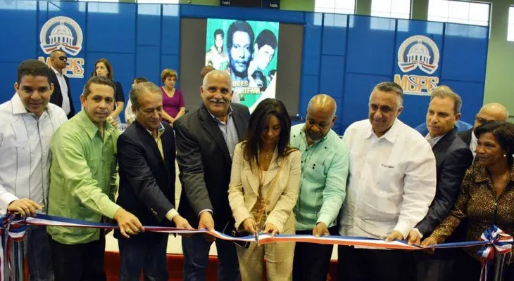 Gobierno entrega al Club San Carlos su sede completamente remodelada