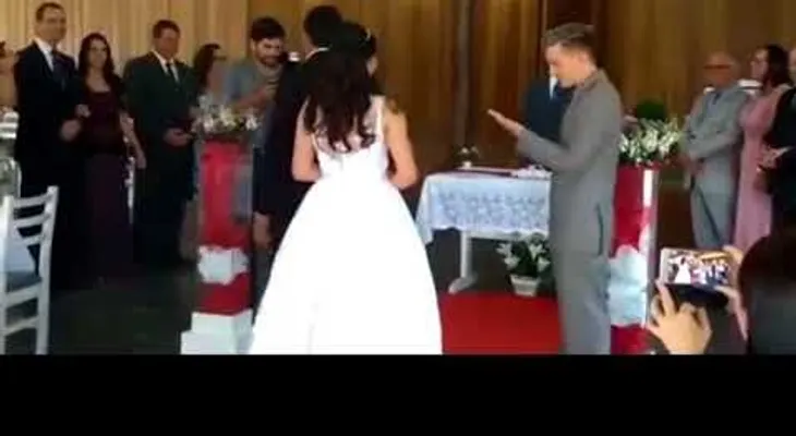 Unos gemidos malogran una boda en Brasil