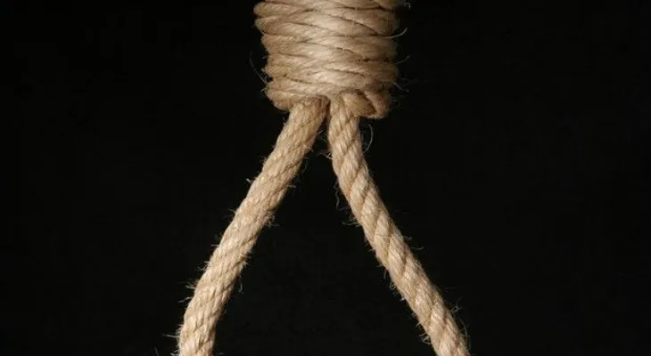 Joven se ahorca en la misma habitación que se suicidó su padre 
