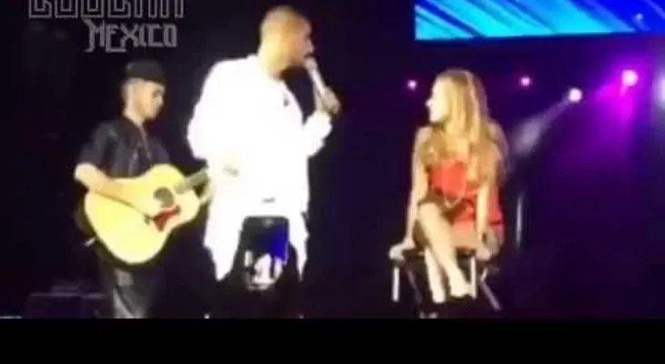 El fallido beso de una fan por el que Maluma recibe ácidas críticas