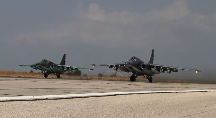 ¿Más cerca del final? Rusia estrena nuevas bases en Siria cercando al Estado Islámico (VIDEO)