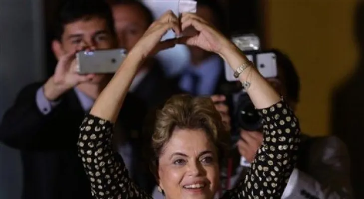 Senado de Brasil debate si enjuicia a la presidenta