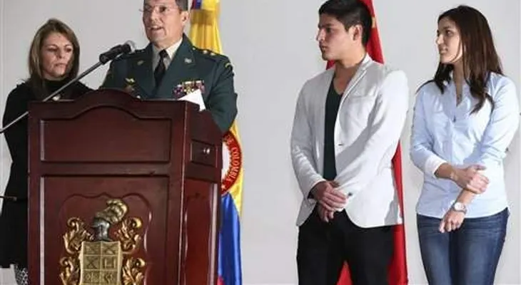 General pide el retiro tras ser liberado por FARC 
