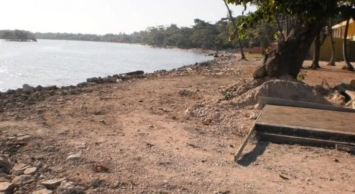 Playas Punta Inglesa y Casita Blanca están abandonadas 