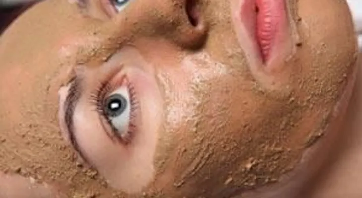 Mascarilla universal para mantener el cutis joven