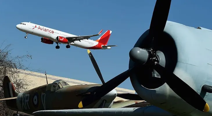 Avianca reanuda sus vuelos a Venezuela después de aclarado incidente con el jet militar venezolano