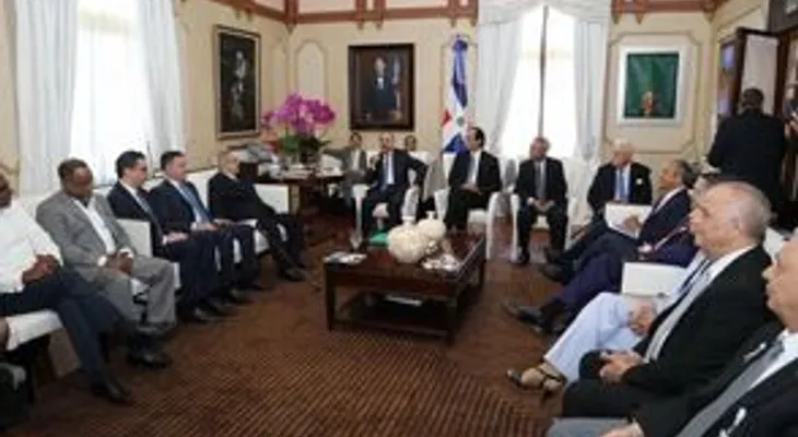 El Gobierno llama a firmar Pacto Eléctrico, listo en un 95%