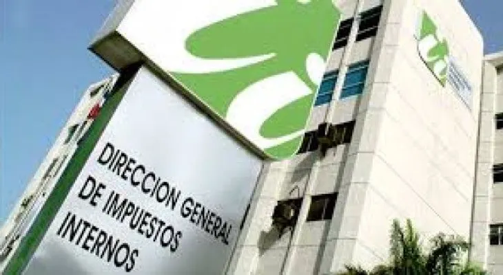 FENACODEP pide a Juan de los Santos detener atropellos contra comercio en municipo Sto Dgo Este