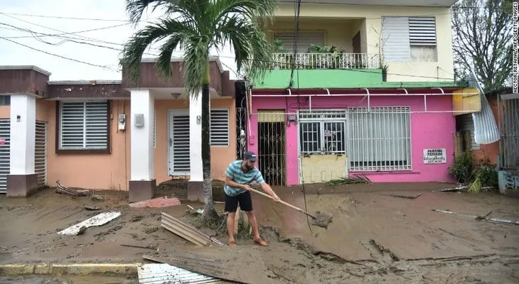 Devastación apocalíptica en Puerto Rico y poca ayuda a la vista