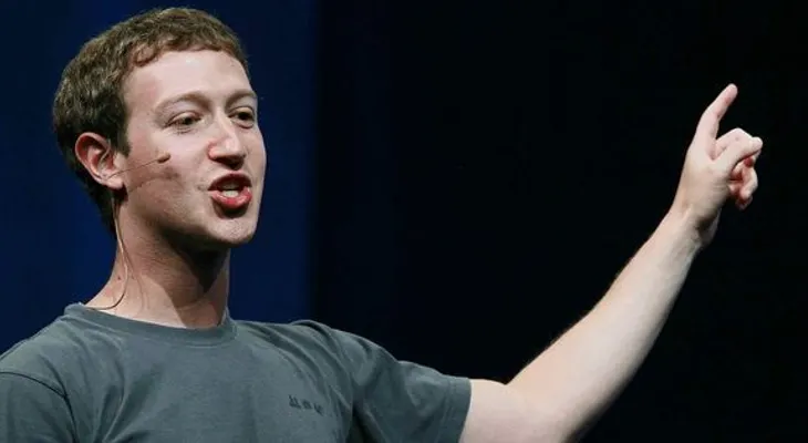 Mark Zuckerberg le ganó la batalla a Microsoft por la compra de WhatsApp