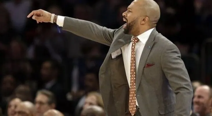 Knicks de Nueva York despiden a su técnico Derek Fisher