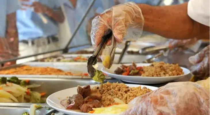 Suplidores escolares detallan costos y retos del programa de alimentación