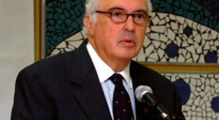 Bernardo Vega es invitado como académico por el Departamento de Estudios Latinoamericanos en Columbia