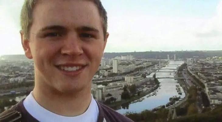 Un joven estadounidense sobrevive a los ataques de Bruselas, París y Boston