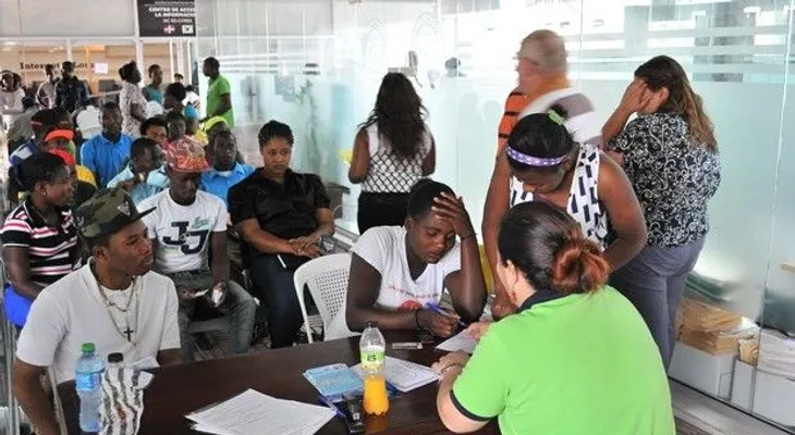 Más de 200 mil haitianos buscan regularizarse 