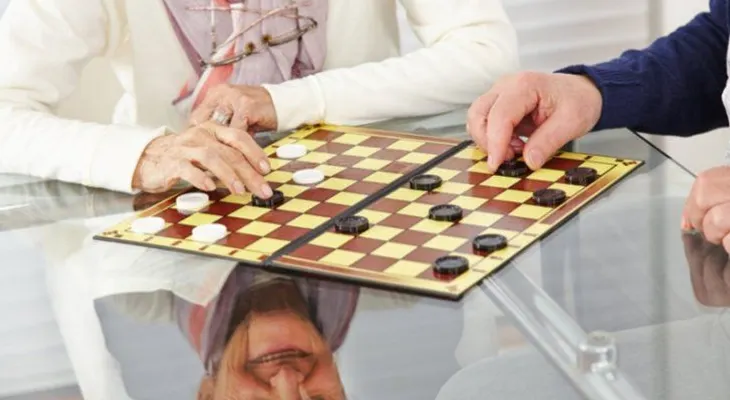 La actividad mental retrasa los síntomas del Alzheimer