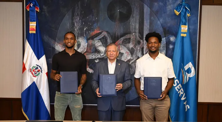 Banreservas incorpora a Jean Montero y Andrés Feliz como embajadores para fortalecer el orgullo dominicano en Europa