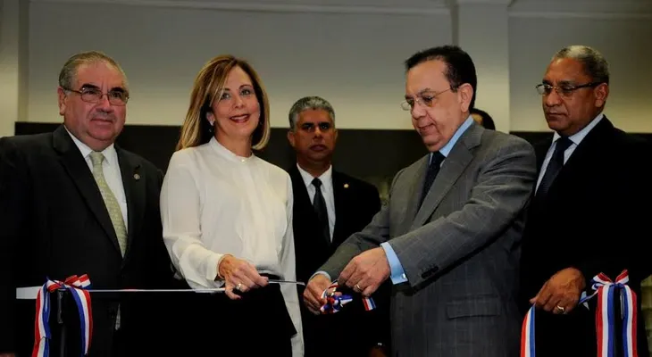 Banco Central abre exposición "Huellas de la Restauración 1863-1865"