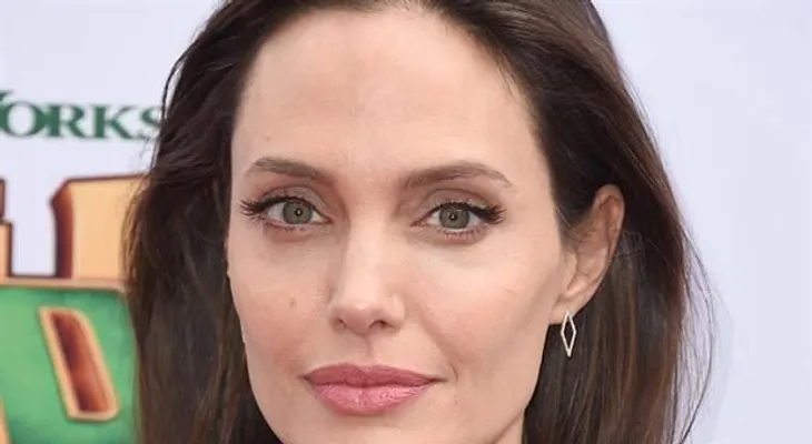 Angelina Jolie, "aliviada" con el acuerdo con Brad Pitt por la tenencia de sus hijos