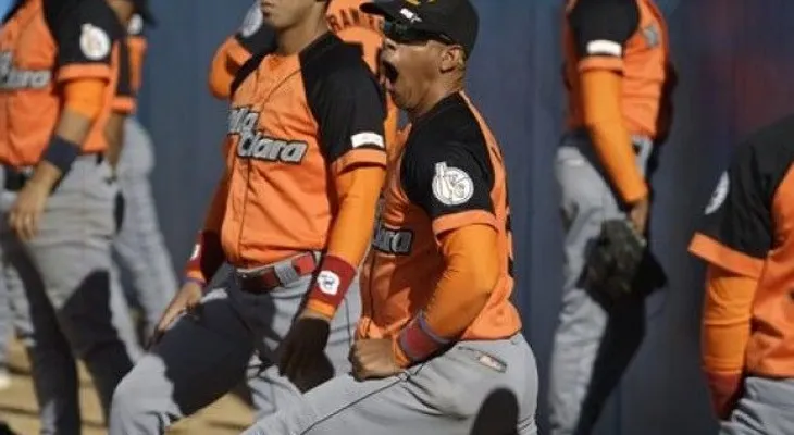 Cuba: pelotero recibe batazo en pelea en partido de béisbol 