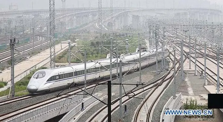 Entregan al presidente Abinader propuesta de empresa china para construir Ferrocarril conectaría regiones, puertos y aeropuertos de RD