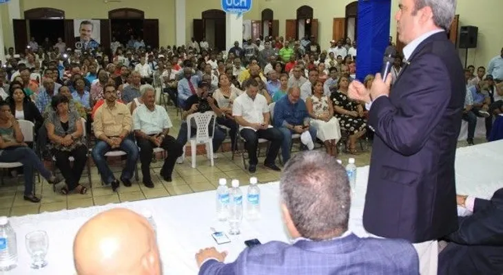 Abinader: Endeudamiento de Danilo por US$235 MM mensuales es insostenible