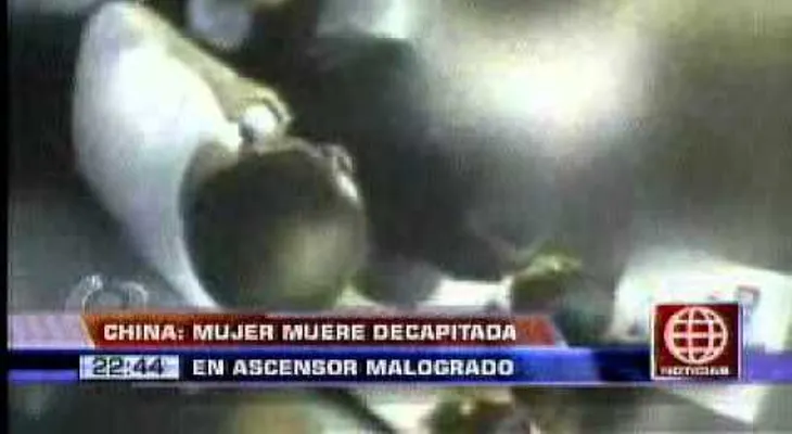 Mujer muere decapitada por un elevador