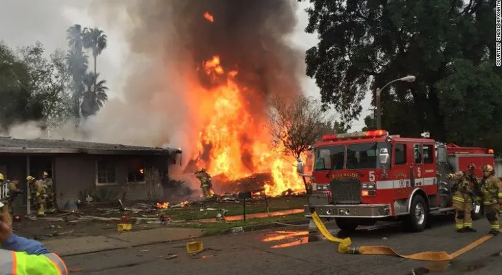 4 muertos en un accidente de avioneta en California