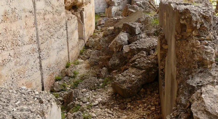 Al menos diez muertos al derrumbarse un muro en una ciudad de RD del Congo