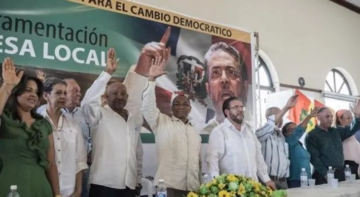 Moreno dice que Danilo solo está dedicado a juramentar candidatos 