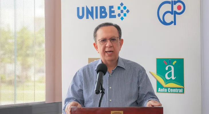BCRD clausura diplomado económico en San Pedro de Macorís