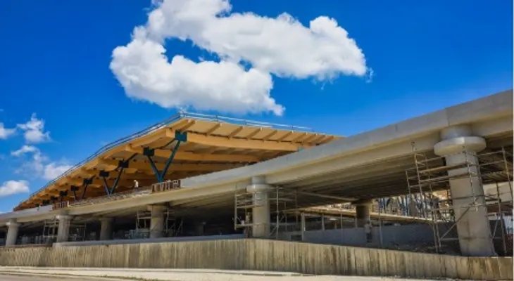 Nueva terminal del Aeropuerto del Cibao registra 85% de avance en estructura y obra gris