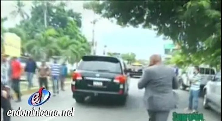 Danilo tiene que escuchar cuando le dicen corrupto en su propia cara (VIDEO)