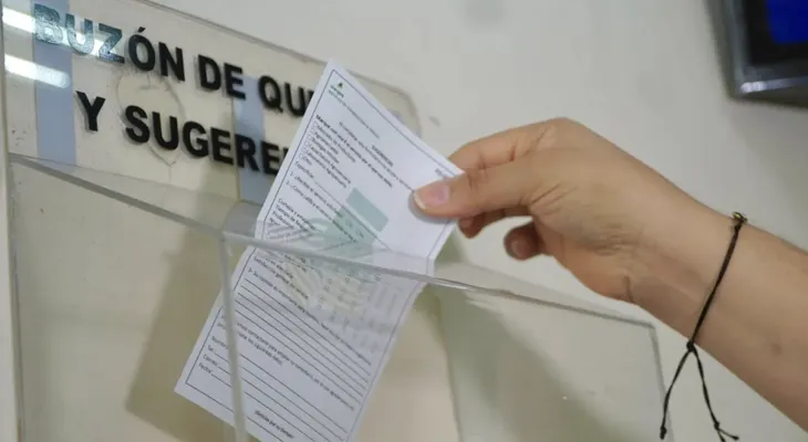 Análisis de más de 15,000 quejas ciudadanas revela problemas transversales en instituciones del Estado dominicano