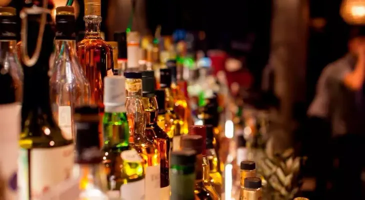 Clausuran 744 negocios de bebidas alcohólicas en República Dominicana durante primer semestre