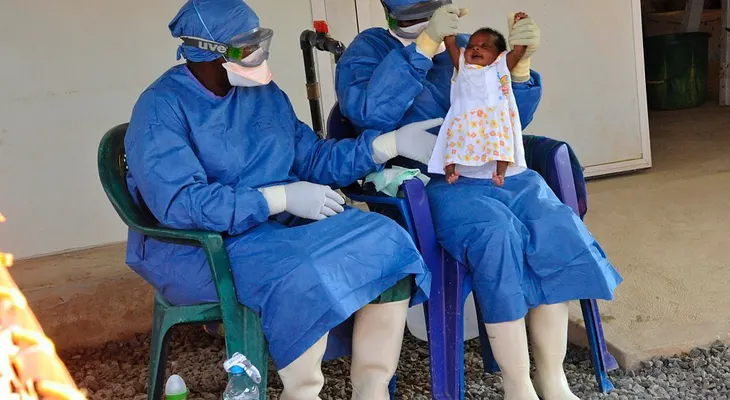 El ébola ya no es una emergencia de salud pública internacional, dice la Organización Mundial de la Salud