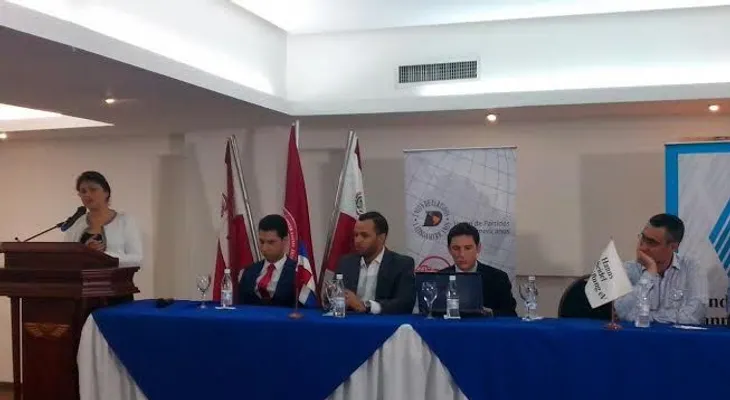 Vicepresidenta PARLACEN pide más participación de la juventud en el SICA