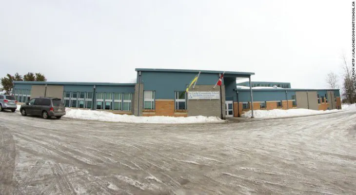 Dos muertos deja un tiroteo en una escuela en Saskatchewan, Canadá