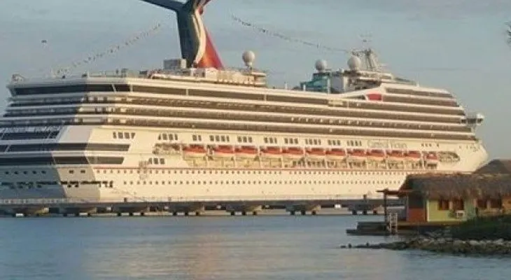 Llega a Puerto Plata crucero de la Carnival con más de 3 mil tripulantes