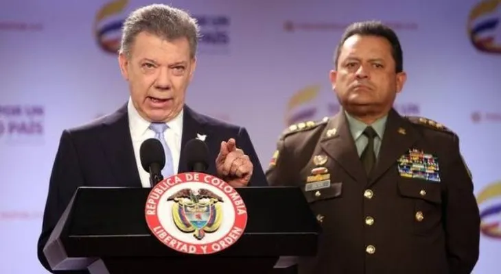 Presidente Santos dice que no se firmaría paz con FARC en la fecha prevista